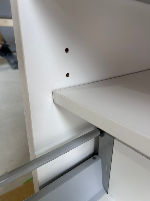 キッチンに合わせたオーダーメイドテーブルの施工事例